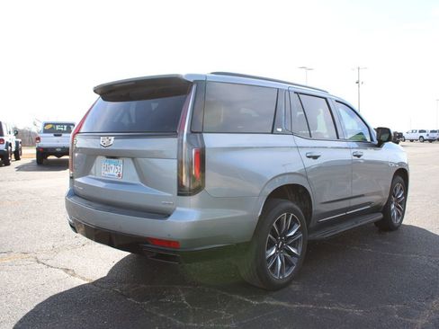 Used 2024 Cadillac Escalade Sport image 8