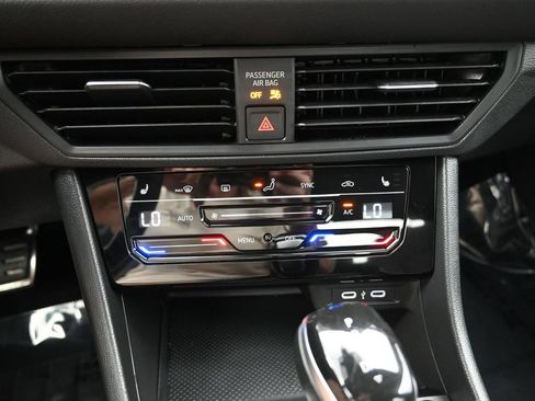 Used 2025 Volkswagen Jetta Sport FWD image 17