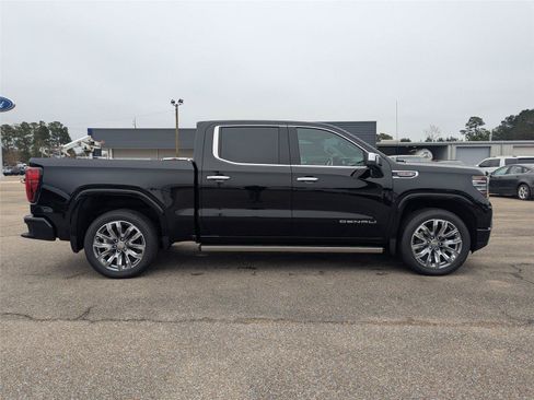 New 2026 GMC Sierra 1500 Denali AWD/4WD image 3