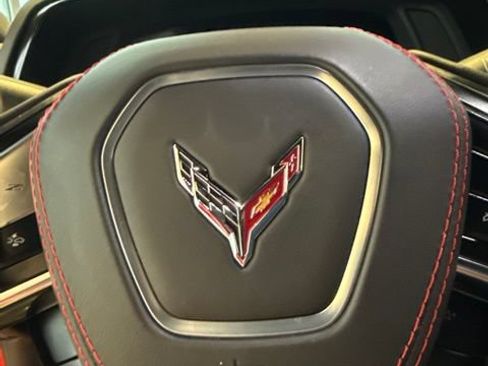 Used 2024 Chevrolet Corvette Stingray Premium Cpe w/ Z51 Performance Package RWD image 33