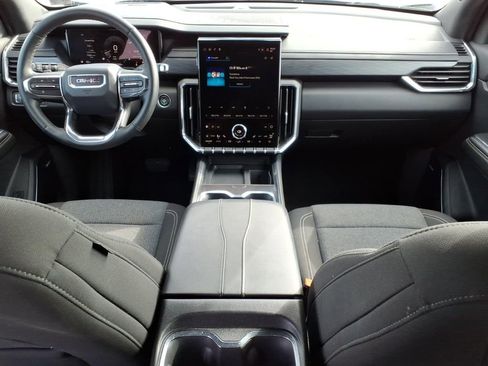 Used 2025 GMC Acadia Elevation image 7