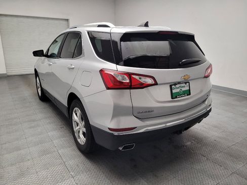 Used 2020 Chevrolet Equinox LT FWD image 6
