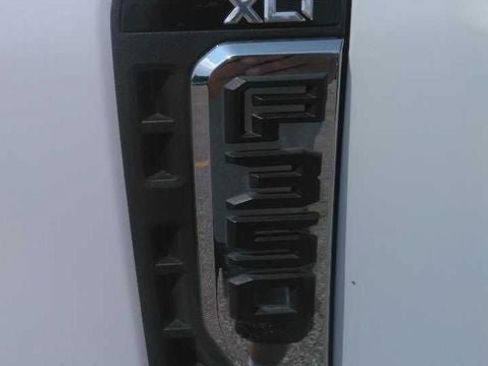 Used 2025 Ford F350 XLT AWD/4WD image 7
