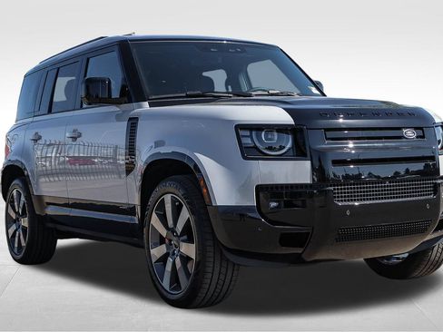 New 2026 Land Rover Defender 110 X AWD/4WD image 3