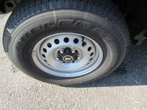 New 2025 Ford Bronco 4-Door image 11