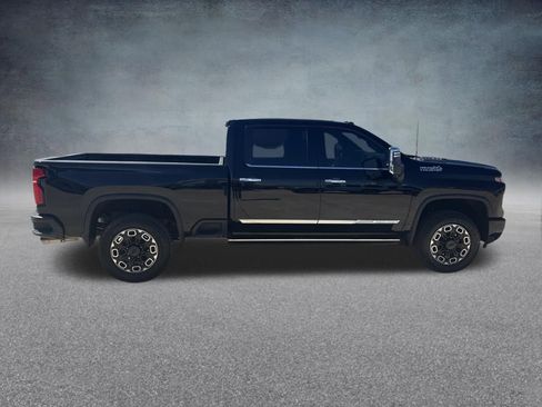 Used 2025 Chevrolet Silverado 2500 High Country w/ Technology Package image 6