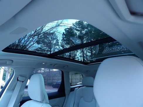 New 2026 Volvo XC60 B5 Ultra w/ Protection Package Premier image 16