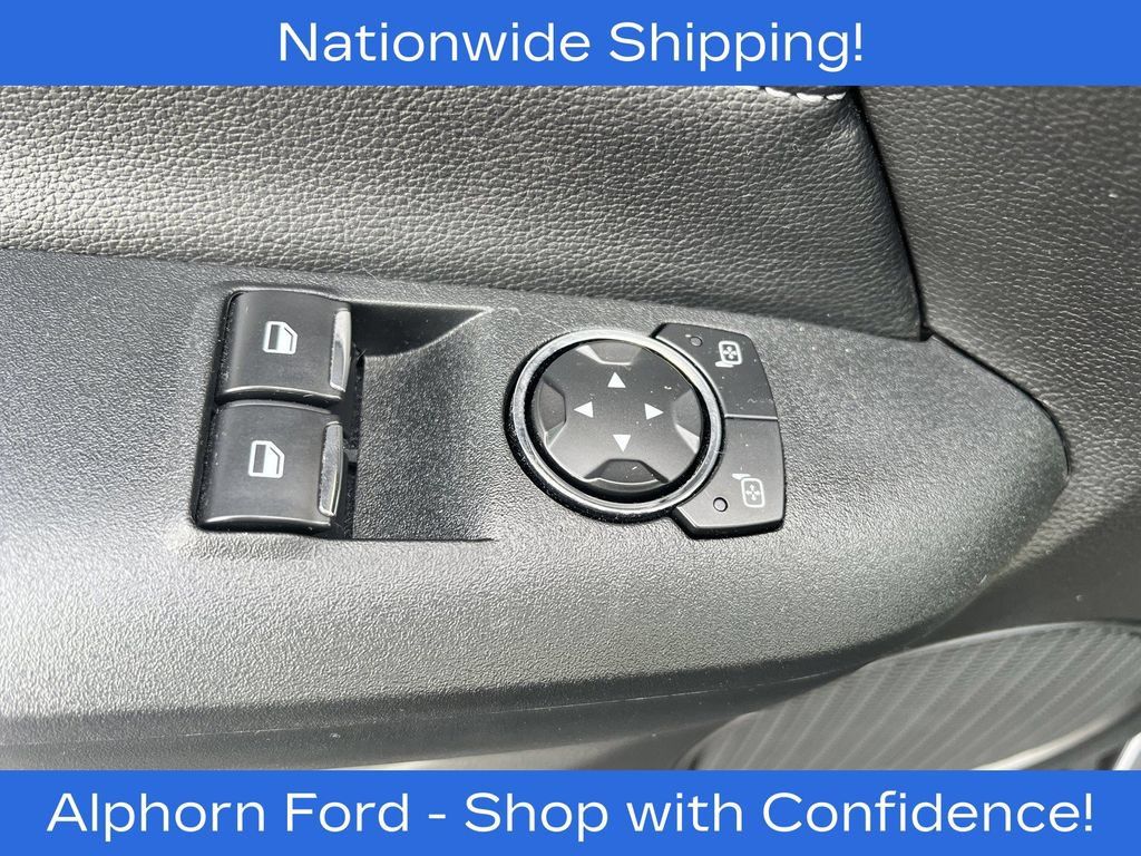 Certified 2022 Ford Mustang Coupe RWD image 12