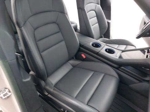 Used 2023 Porsche Taycan w/ Premium Package image 12