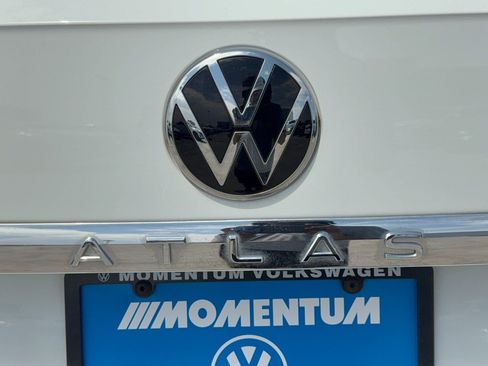 Used 2022 Volkswagen Atlas Cross Sport SE AWD/4WD image 32