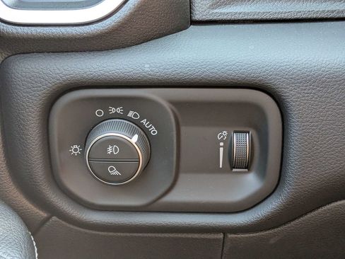 New 2026 RAM 2500 Big Horn AWD/4WD image 24