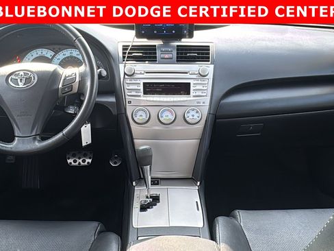 Used 2010 Toyota Camry image 17