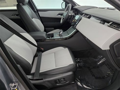 New 2026 Land Rover Range Rover Velar Dynamic SE image 3