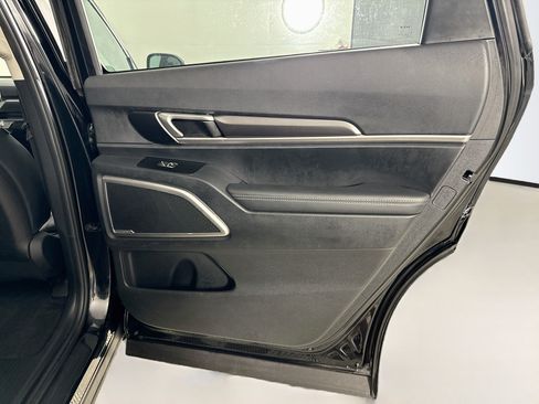 Used 2025 Kia Telluride S FWD image 28