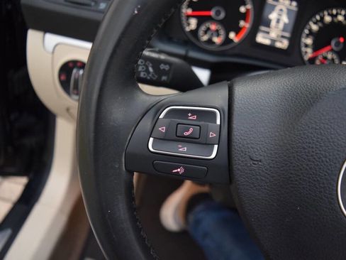 Used 2016 Volkswagen Eos Komfort image 71