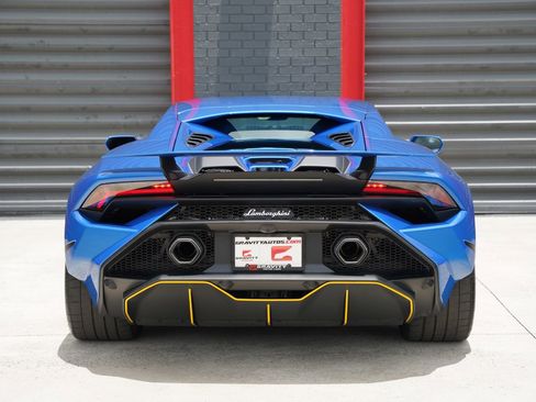 Used 2023 Lamborghini Huracan Tecnica RWD image 10
