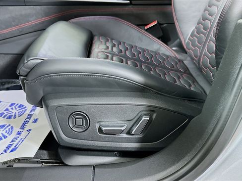 Used 2023 Audi RS 6 image 20