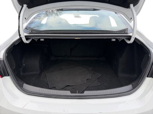 Used 2024 Chevrolet Malibu LT image 19