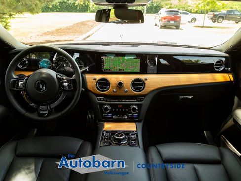 Used 2022 Rolls-Royce Ghost w/ Ghost Package AWD/4WD image 19