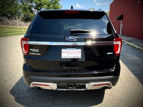 Used 2016 Ford Explorer Limited w/ Equipment Group 301A AWD/4WD image 4