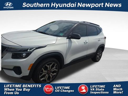 Used 2021 Kia Seltos S AWD/4WD image 1