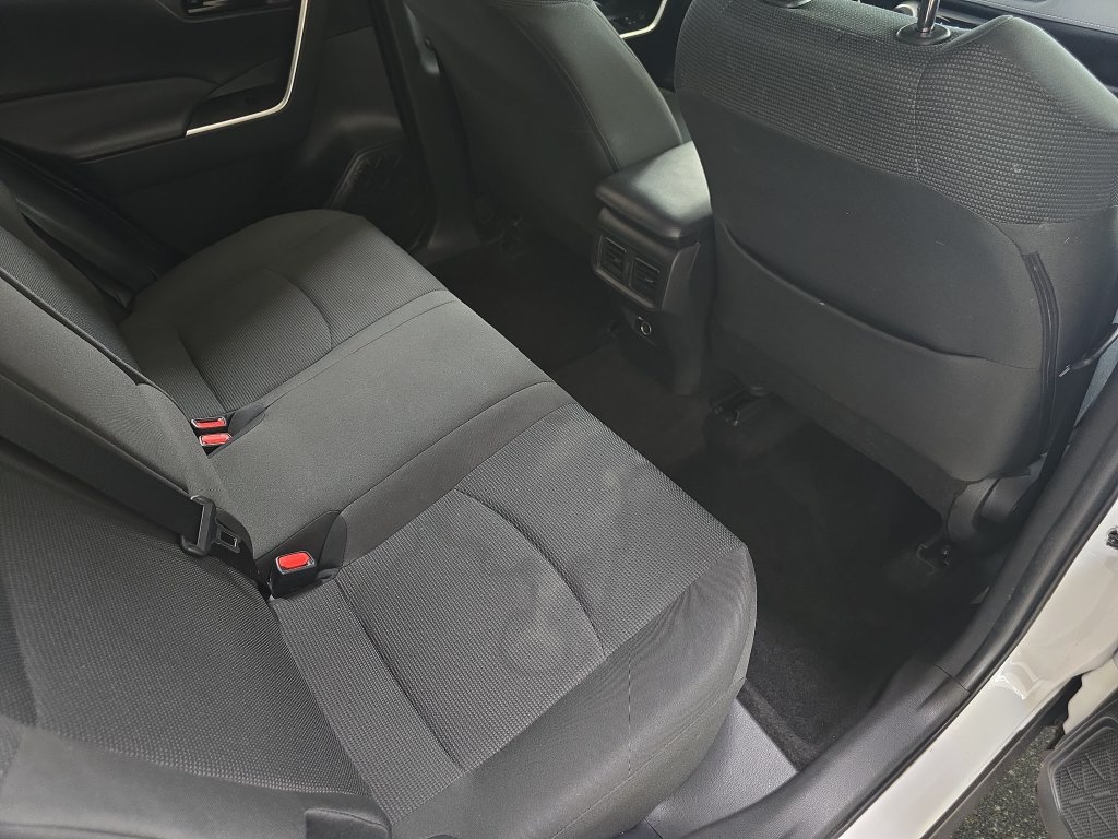 Used 2024 Toyota RAV4 LE FWD image 13