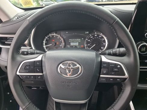Certified 2026 Toyota Highlander XLE AWD/4WD image 20