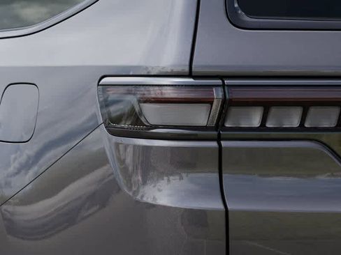 New 2026 Jeep Grand Wagoneer L Limited AWD/4WD image 9