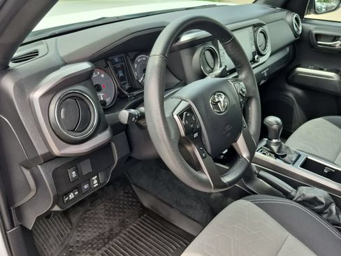 Used 2023 Toyota Tacoma TRD Off-Road AWD/4WD image 10