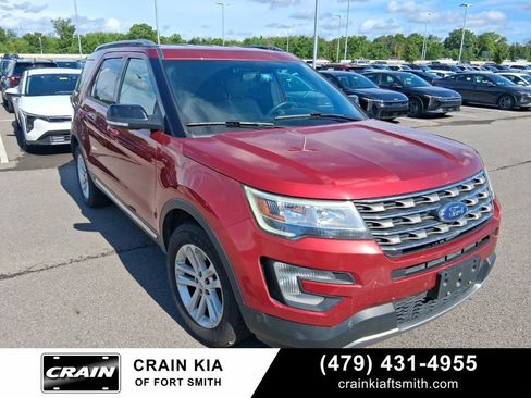 Used 2017 Ford Explorer XLT w/ Equipment Group 201A FWD image 1