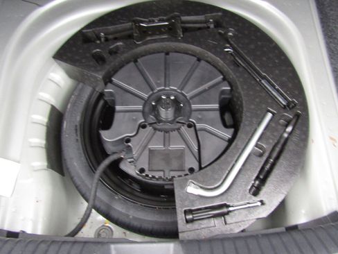 Used 2020 Volkswagen Jetta SEL Premium image 28