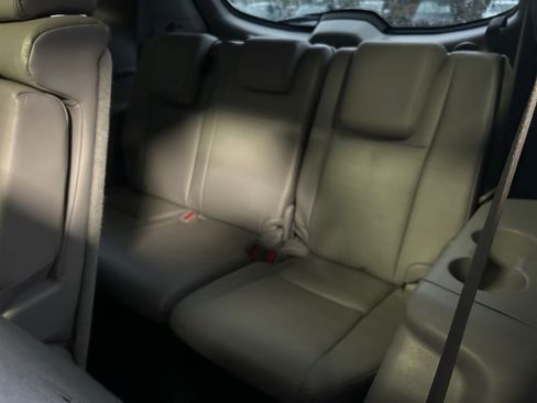 Used 2018 Toyota Highlander AWD V6 image 35