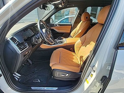 Used 2023 BMW X5 sDrive40i w/ Executive Package image 6