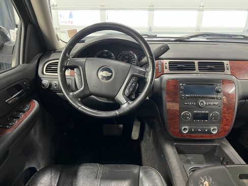 Used 2009 Chevrolet Silverado 2500 LTZ w/ Safety Package AWD/4WD image 8