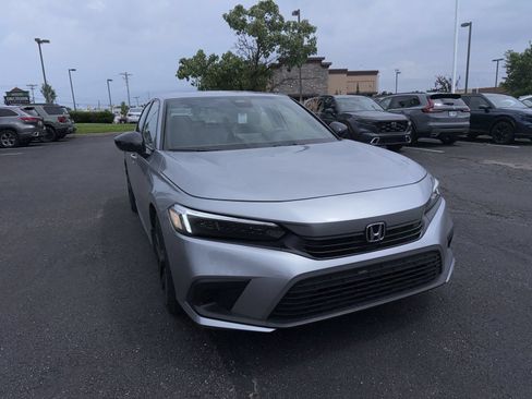 Used 2024 Honda Civic Sport image 14