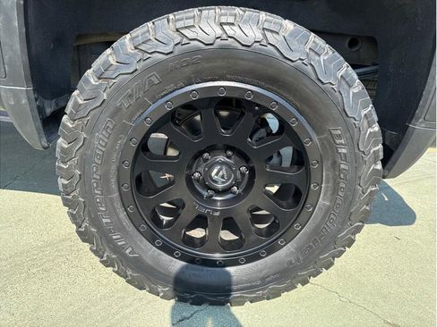 Used 2021 GMC Sierra 1500 Elevation w/ Preferred Package image 9