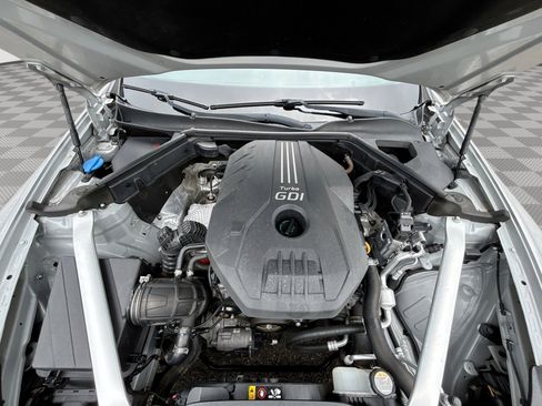 Used 2018 Kia Stinger Premium RWD image 18