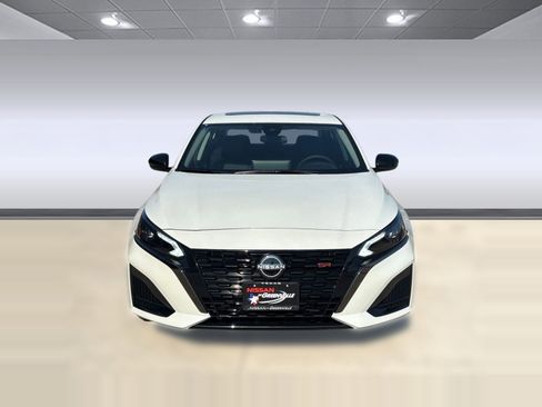 New 2025 Nissan Altima 2.5 SR w/ SR Premium Package image 5