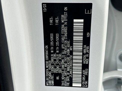 Used 2024 Lexus NX 450h+ AWD w/ Luxury Package image 34