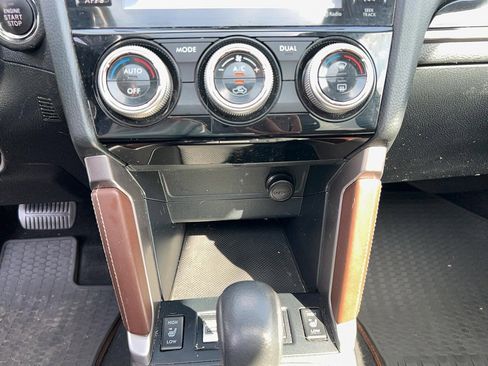 Used 2017 Subaru Forester 2.5i Touring image 22