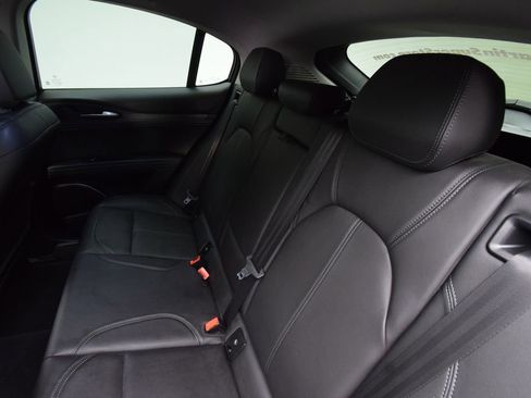 Used 2019 Alfa Romeo Stelvio Ti image 24