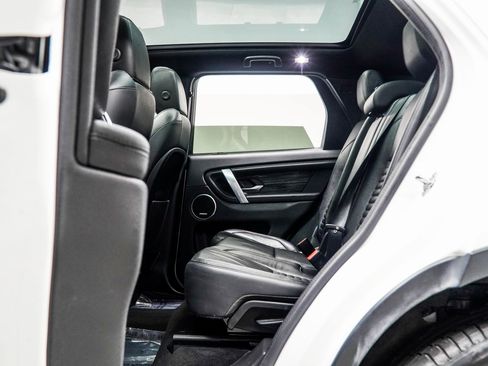 Used 2020 Land Rover Discovery Sport S image 37