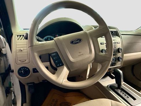 Used 2008 Ford Escape 4WD Hybrid image 12