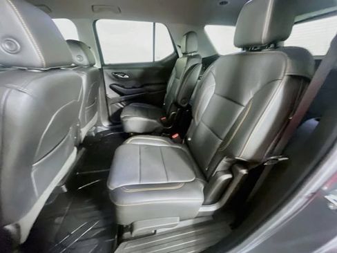 Used 2019 Chevrolet Traverse LT w/ LPO, Floor Liner Package FWD image 24