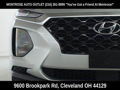 Used 2019 Hyundai Santa Fe SE image 7