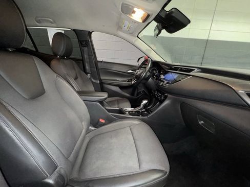 Used 2023 Buick Encore GX Select w/ Sport Touring Package image 5