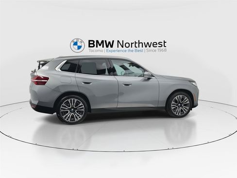 Used 2025 BMW X3 xDrive30i w/ Convenience Package image 4