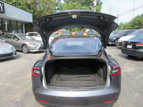 Used 2018 Tesla Model 3 Long Range RWD image 18