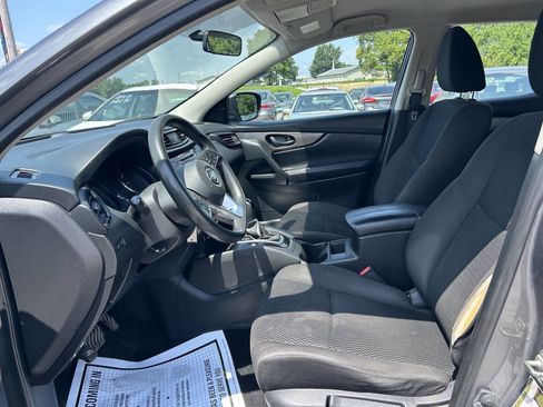 Used 2019 Nissan Rogue Sport S image 8