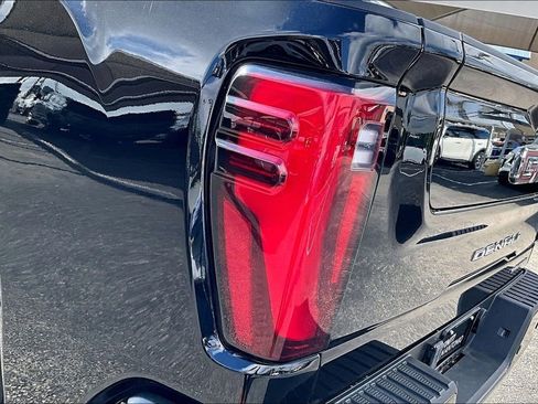 Used 2024 GMC Sierra 2500 Denali w/ Denali Reserve Package image 41